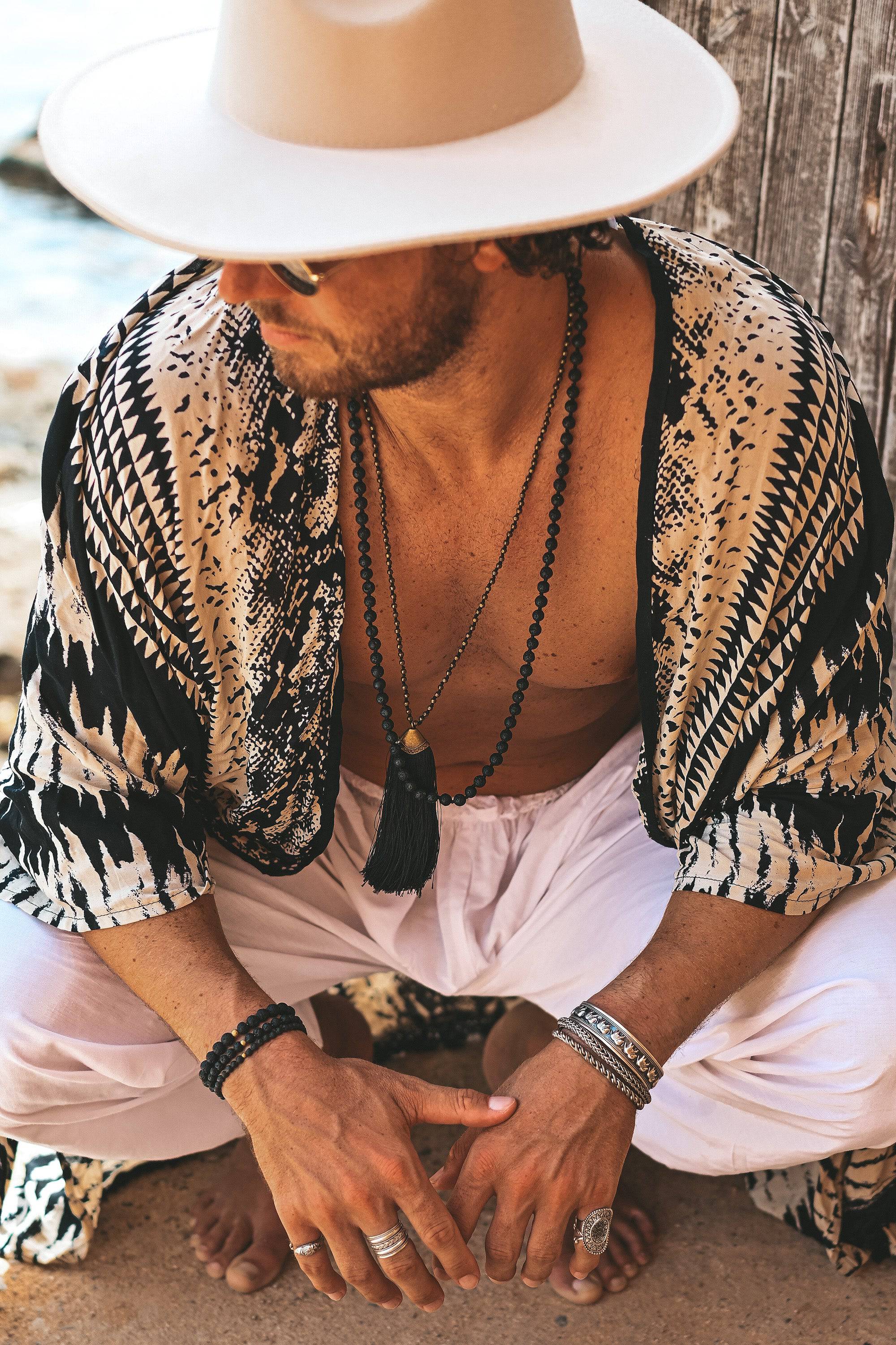 Cinco stone necklace black - Image 2